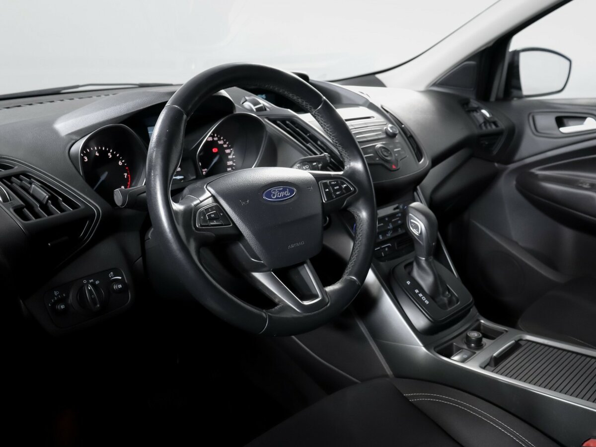 Ford Kuga б/у, 2019, Автоматическая. Фото: #12