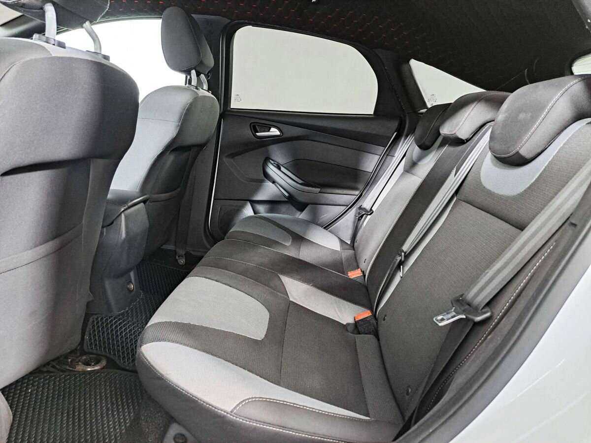 Ford Focus б/у, 2012, Механическая. Фото: #9