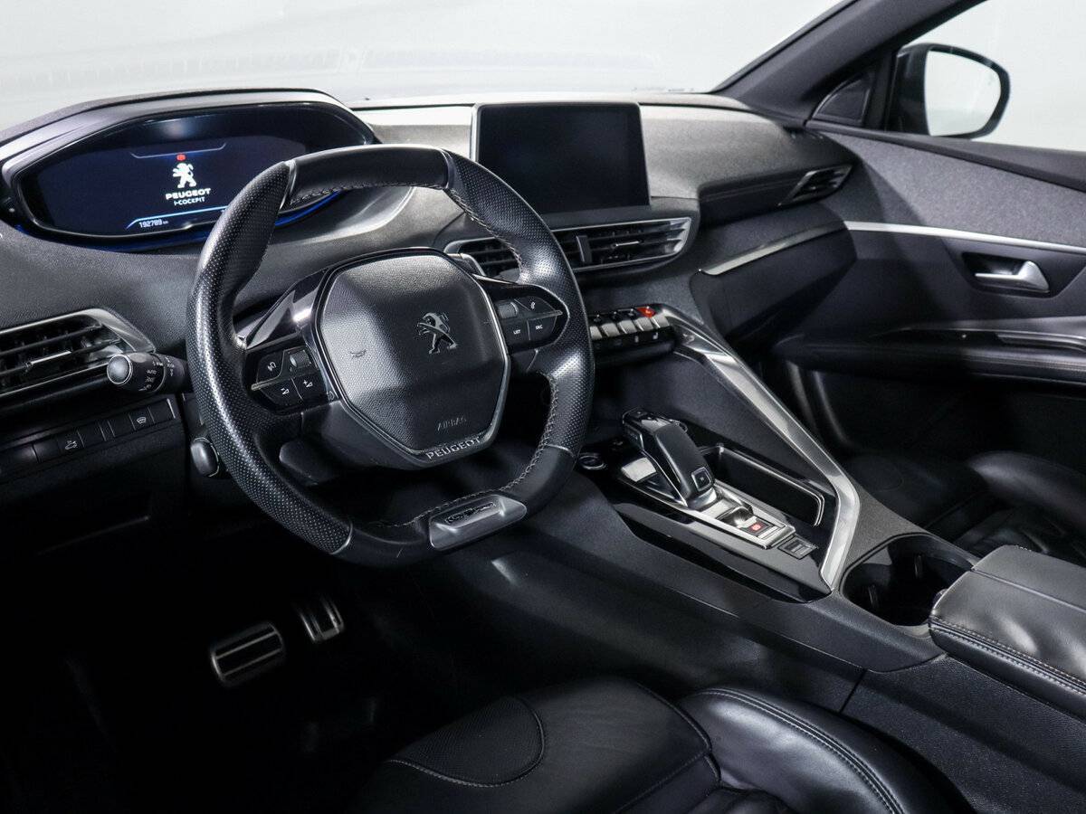 Peugeot 3008 б/у, 2017, Автоматическая. Фото: #10