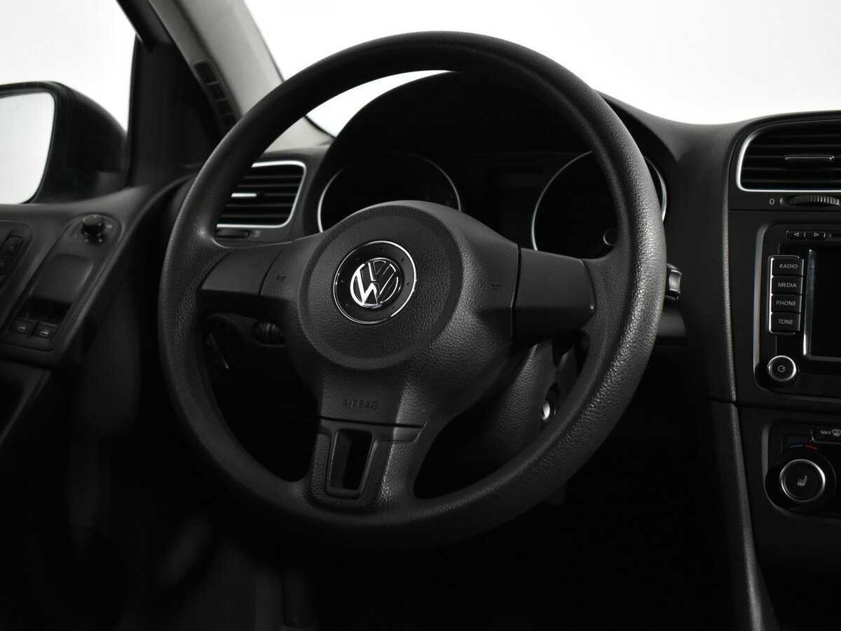 Volkswagen Golf б/у, 2012, Механическая. Фото: #11