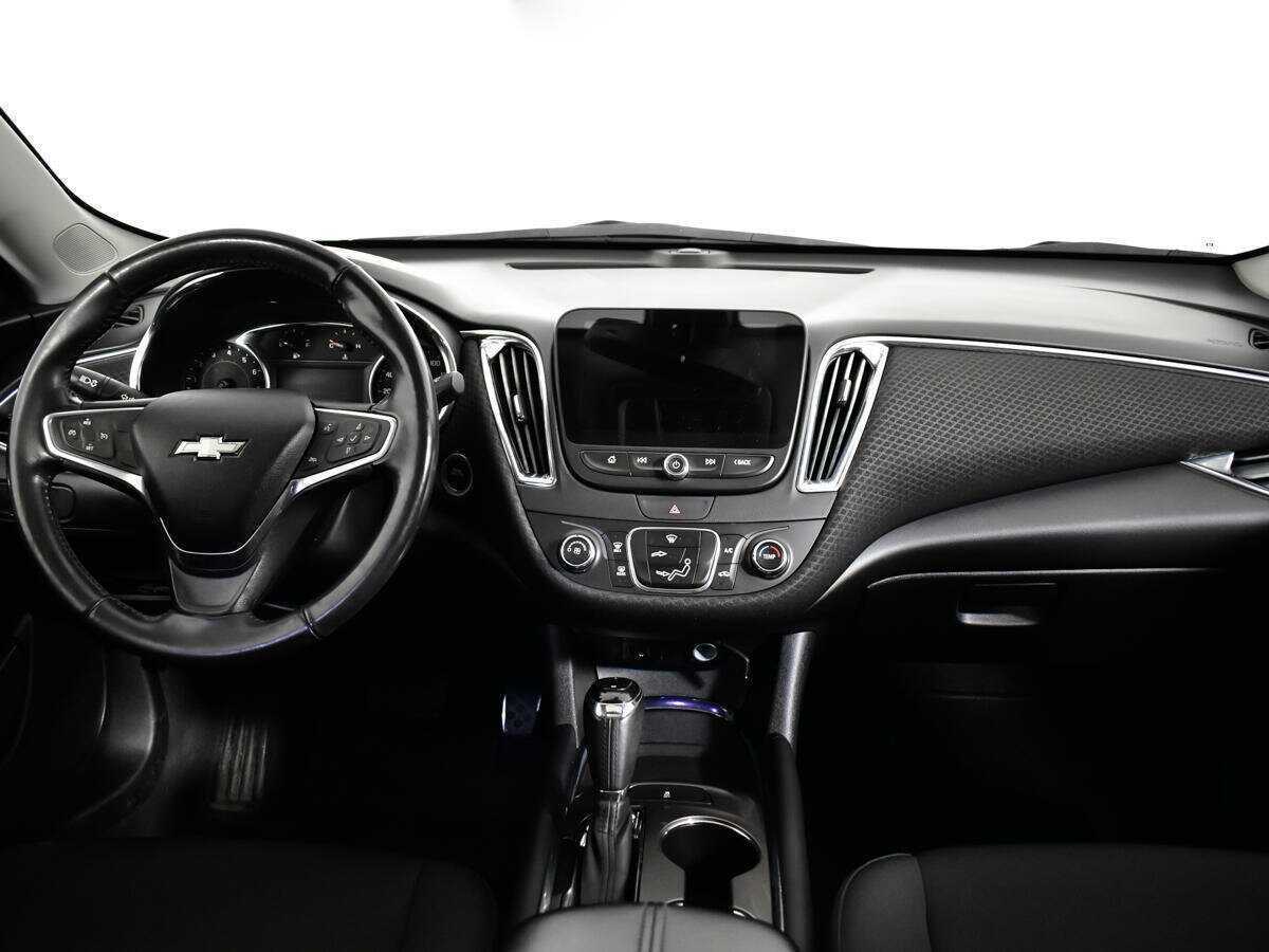 Chevrolet Malibu б/у, 2017, Автоматическая. Фото: #9