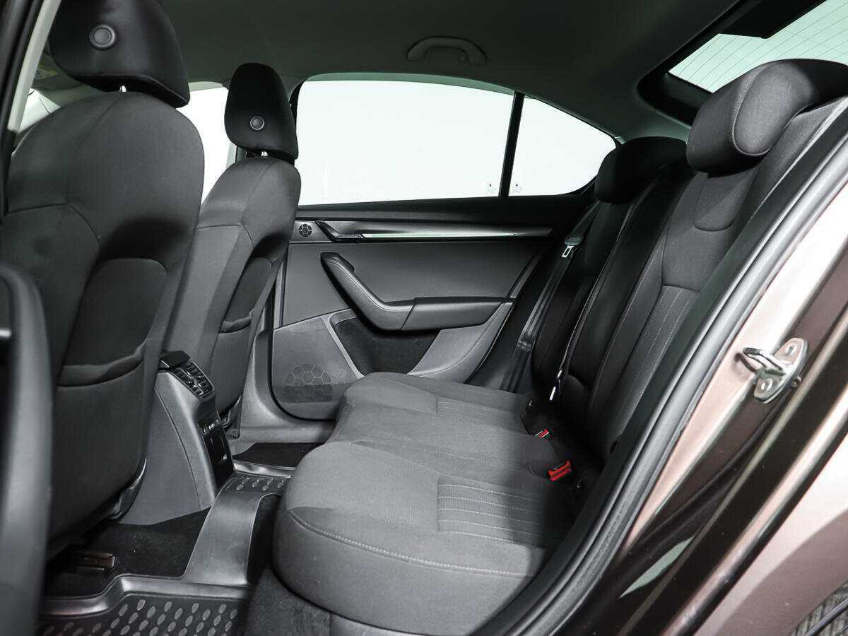 Skoda Octavia б/у, 2018, Роботизированная. Фото: #9