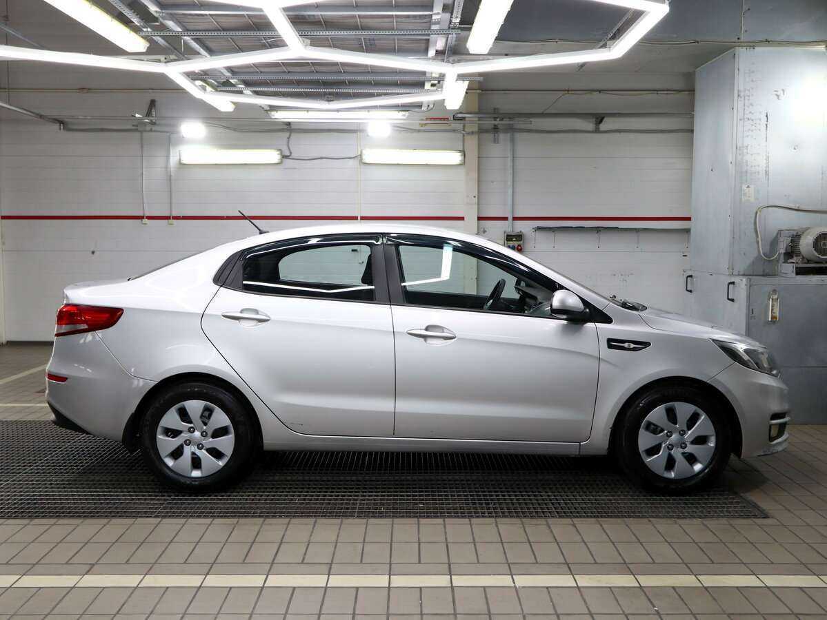 Kia Rio б/у, 2016, Автоматическая. Фото: #2