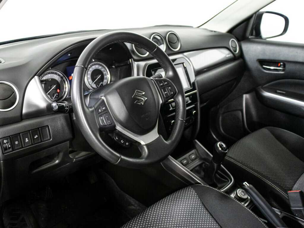 Suzuki Vitara б/у, 2020, Механическая. Фото: #10