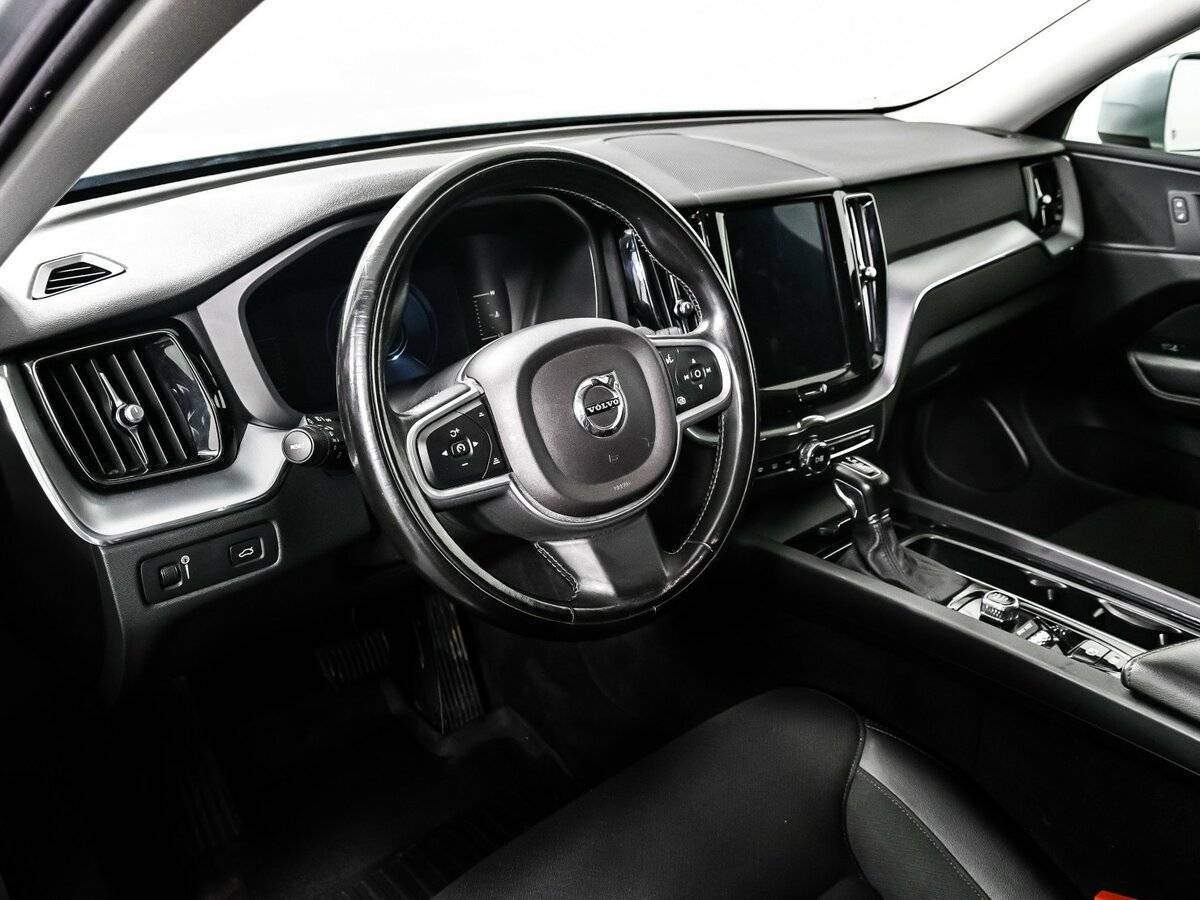 Volvo XC60 б/у, 2018, Автоматическая. Фото: #11