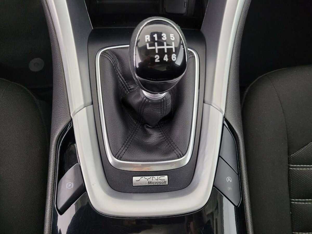 Ford Mondeo б/у, 2016, Механическая. Фото: #12