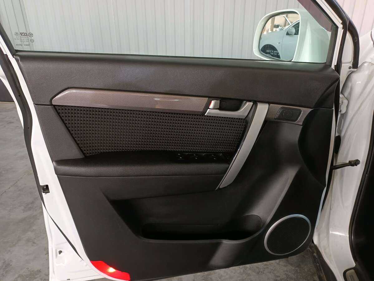 Chevrolet Captiva б/у, 2012, Автоматическая. Фото: #17