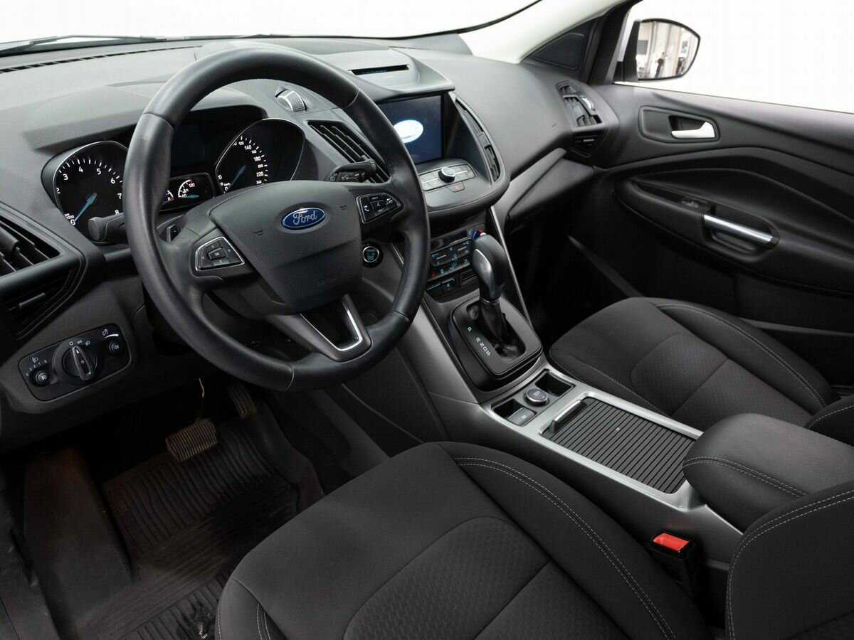 Ford Kuga б/у, 2017, Автоматическая. Фото: #8