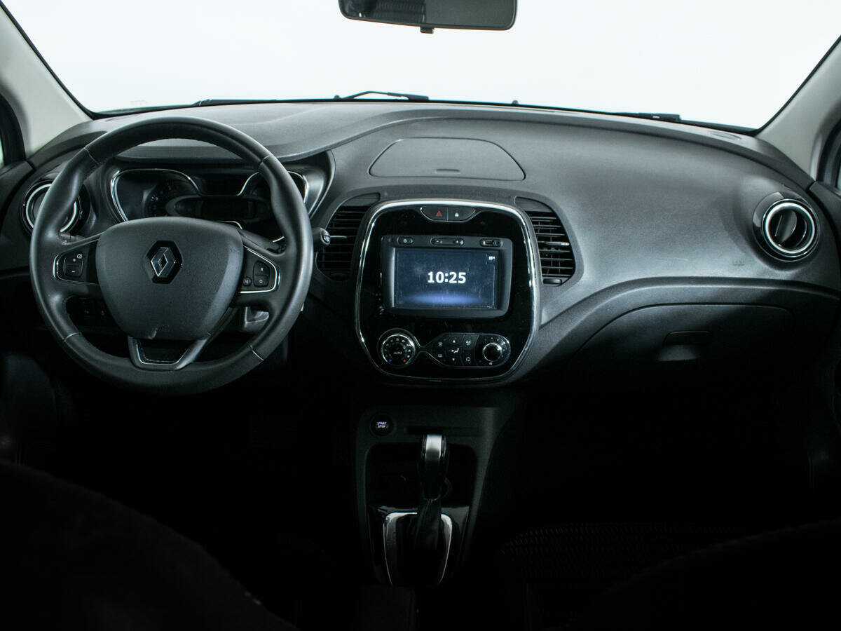 Renault Kaptur б/у, 2017, Автоматическая. Фото: #11