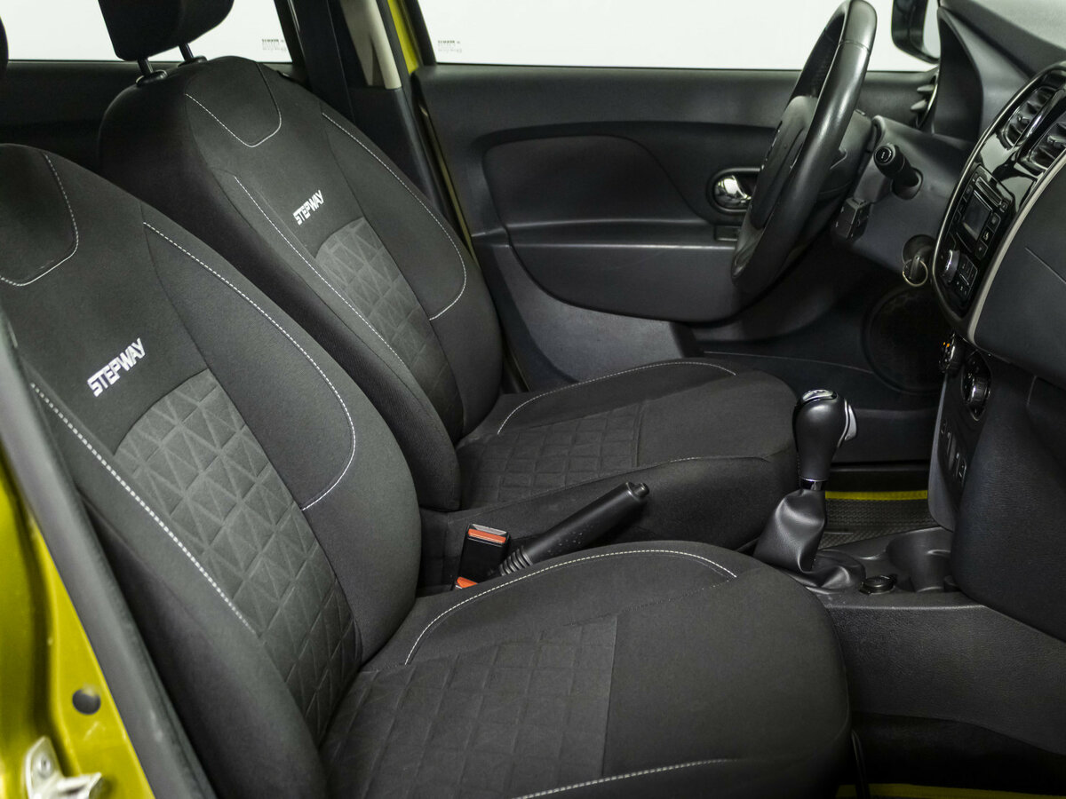 Renault Sandero б/у, 2015, Автоматическая. Фото: #7