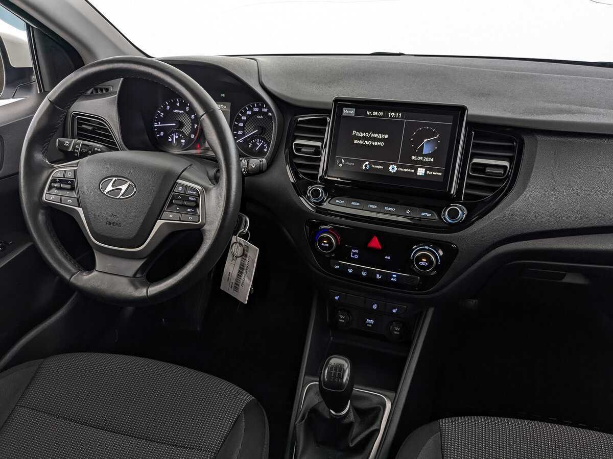 Hyundai Solaris б/у, 2020, Механическая. Фото: #21