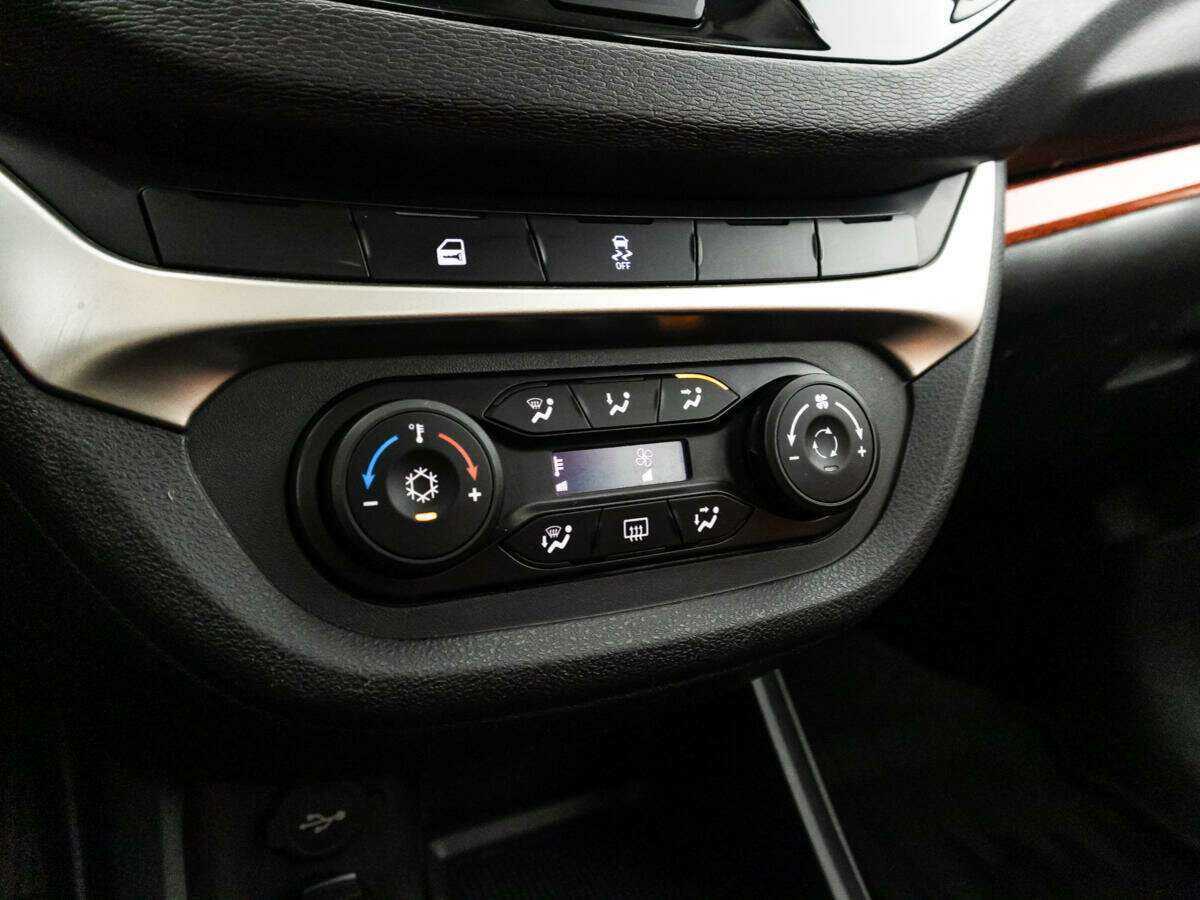 Lada (ВАЗ) Vesta б/у, 2021, Механическая. Фото: #14