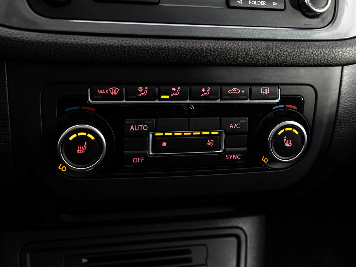 Volkswagen Tiguan б/у, 2014, Автоматическая. Фото: #16