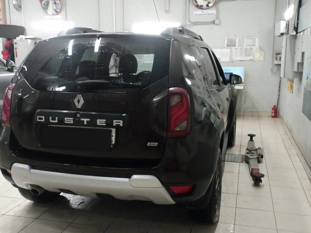 Renault Duster б/у, 2020, Механическая. Фото: #2