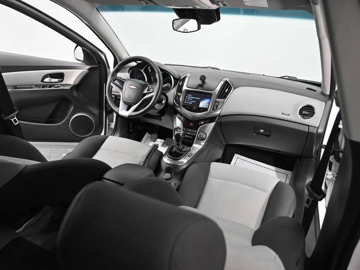 Chevrolet Cruze б/у, 2013, Механическая. Фото: #10