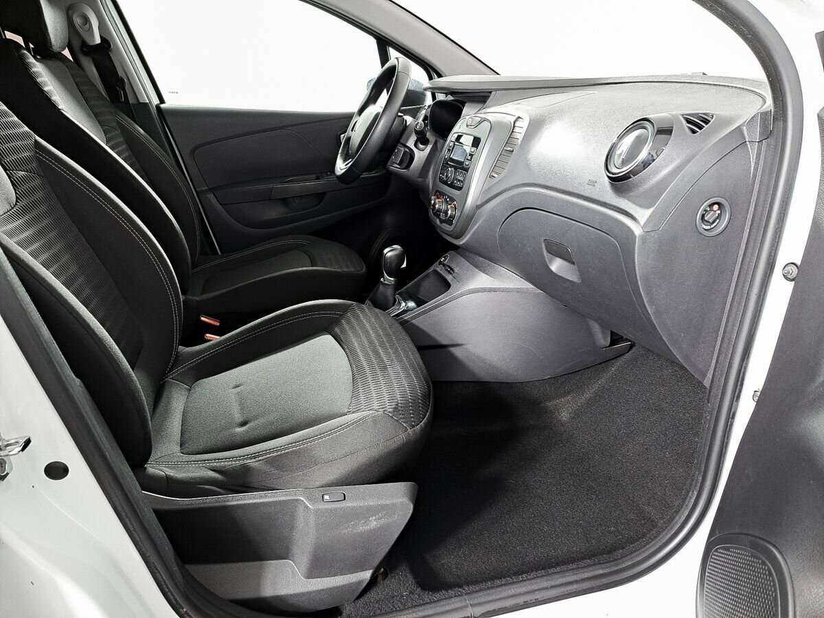 Renault Kaptur б/у, 2018, Вариатор. Фото: #6