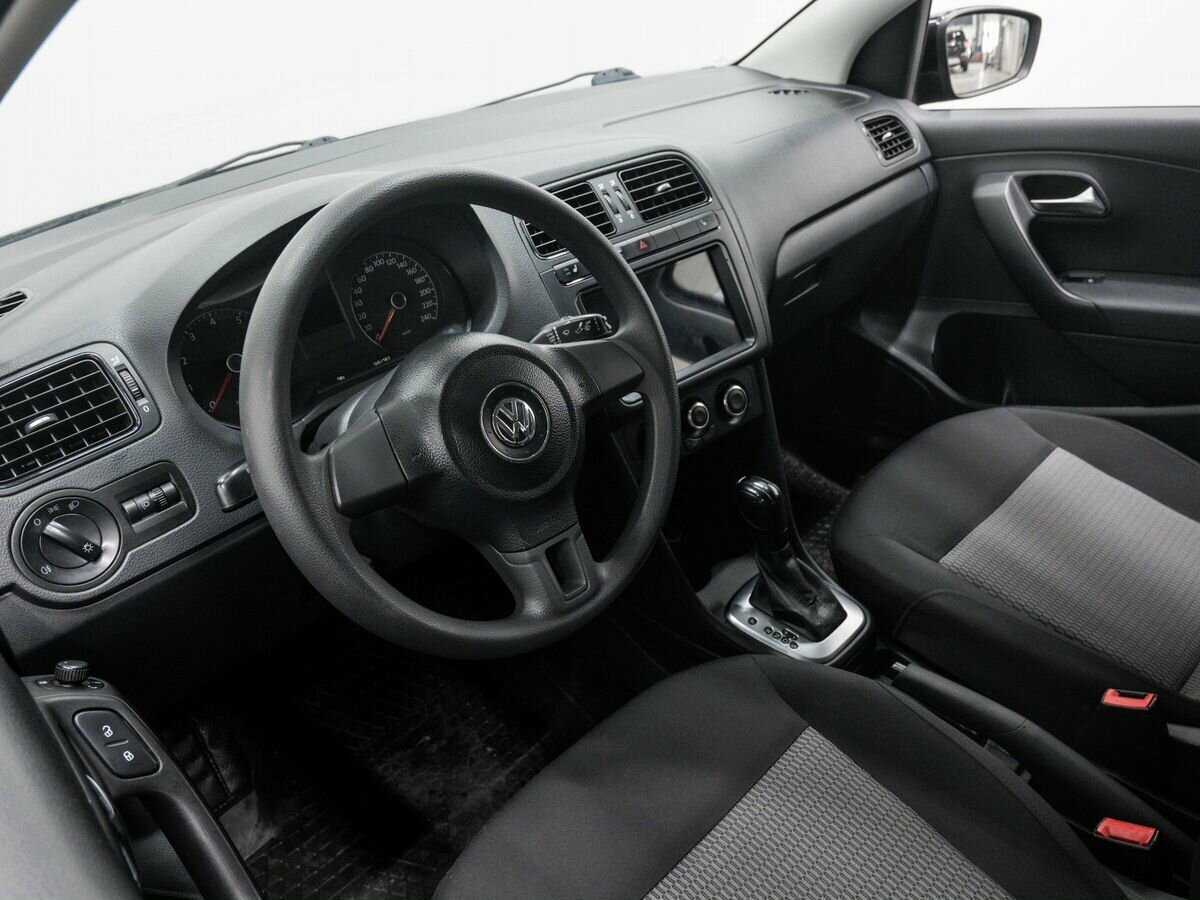 Volkswagen Polo б/у, 2014, Автоматическая. Фото: #13
