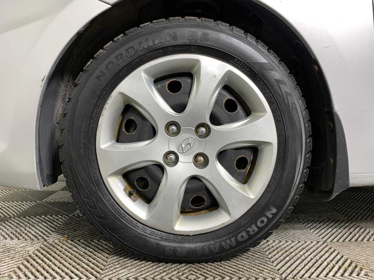 Hyundai Solaris б/у, 2012, Автоматическая. Фото: #8