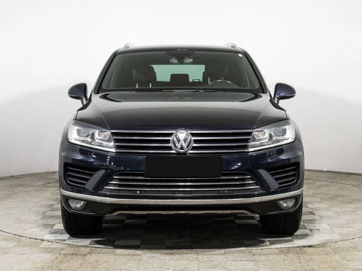 Volkswagen Touareg б/у, 2016, Автоматическая. Фото: #1