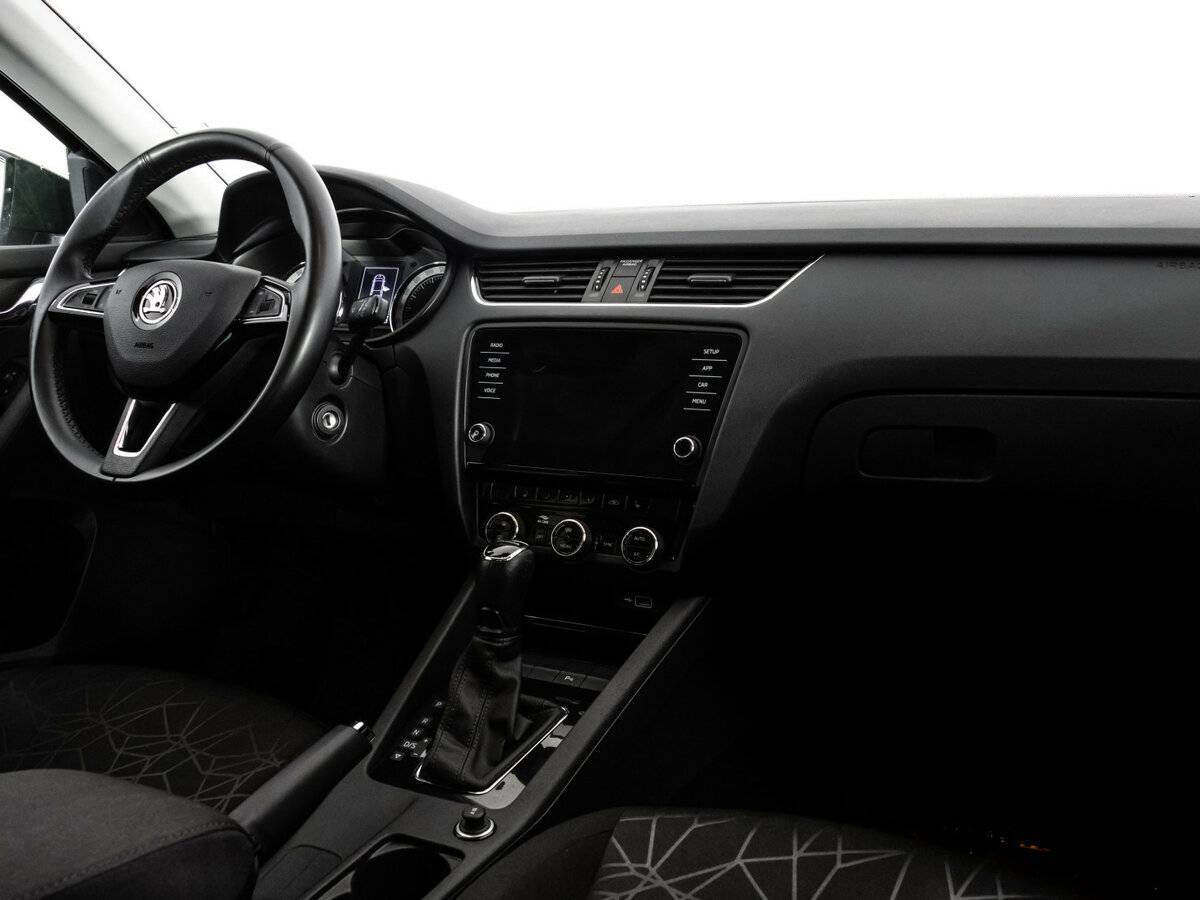 Skoda Octavia б/у, 2020, Автоматическая. Фото: #6