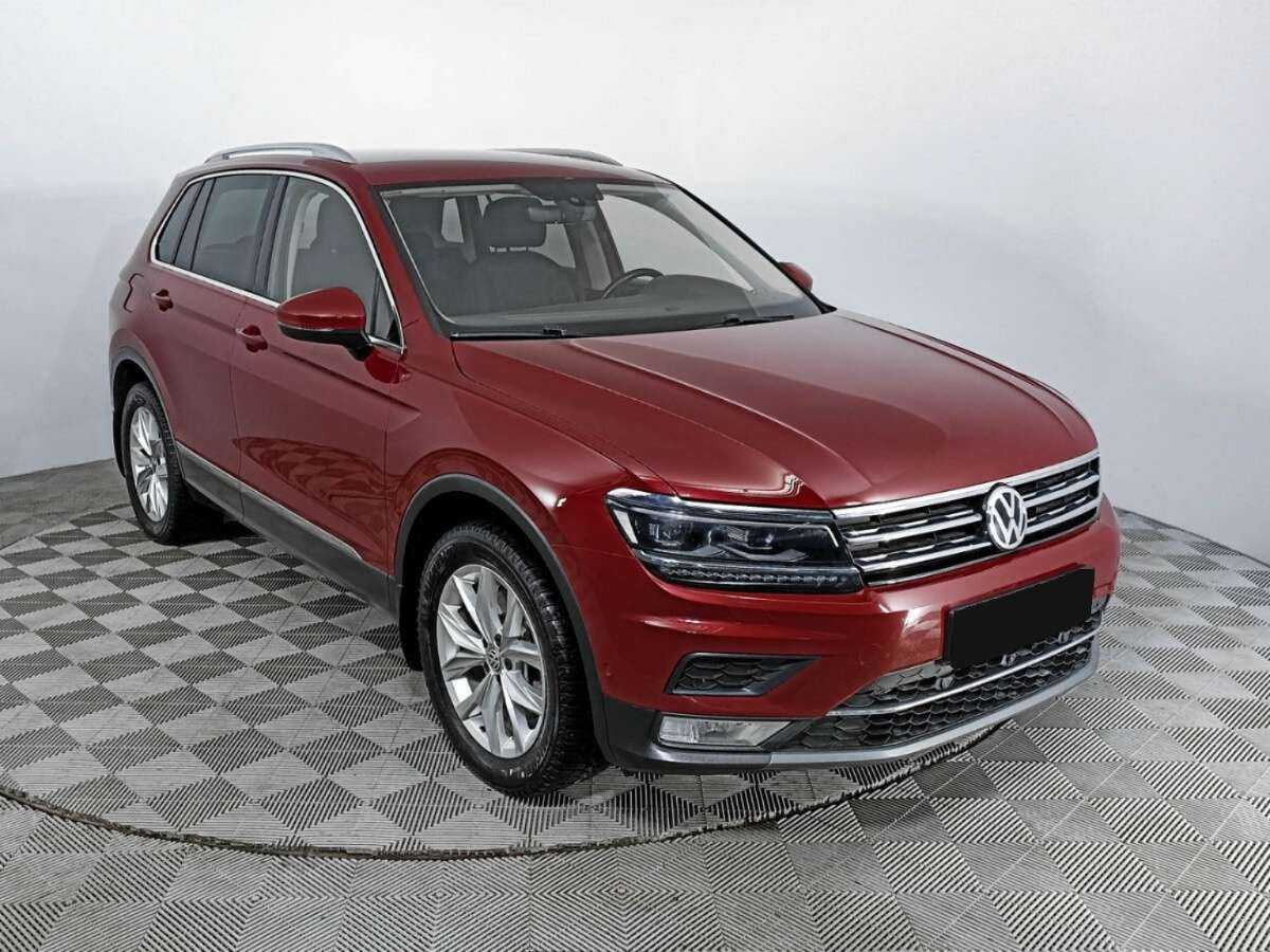 Volkswagen Tiguan б/у, 2017, Роботизированная. Фото: #2