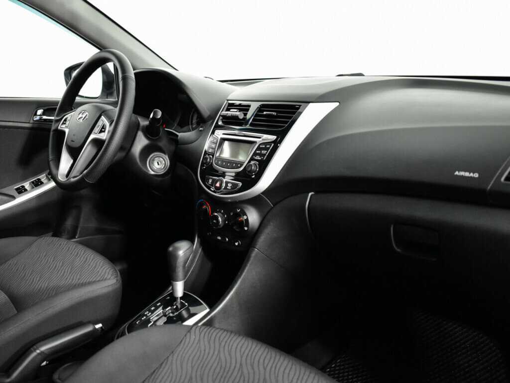 Hyundai Solaris б/у, 2013, Автоматическая. Фото: #8