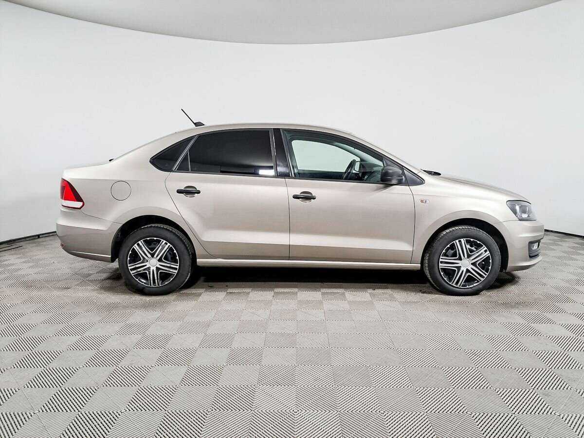 Volkswagen Polo б/у, 2018, Механическая. Фото: #3