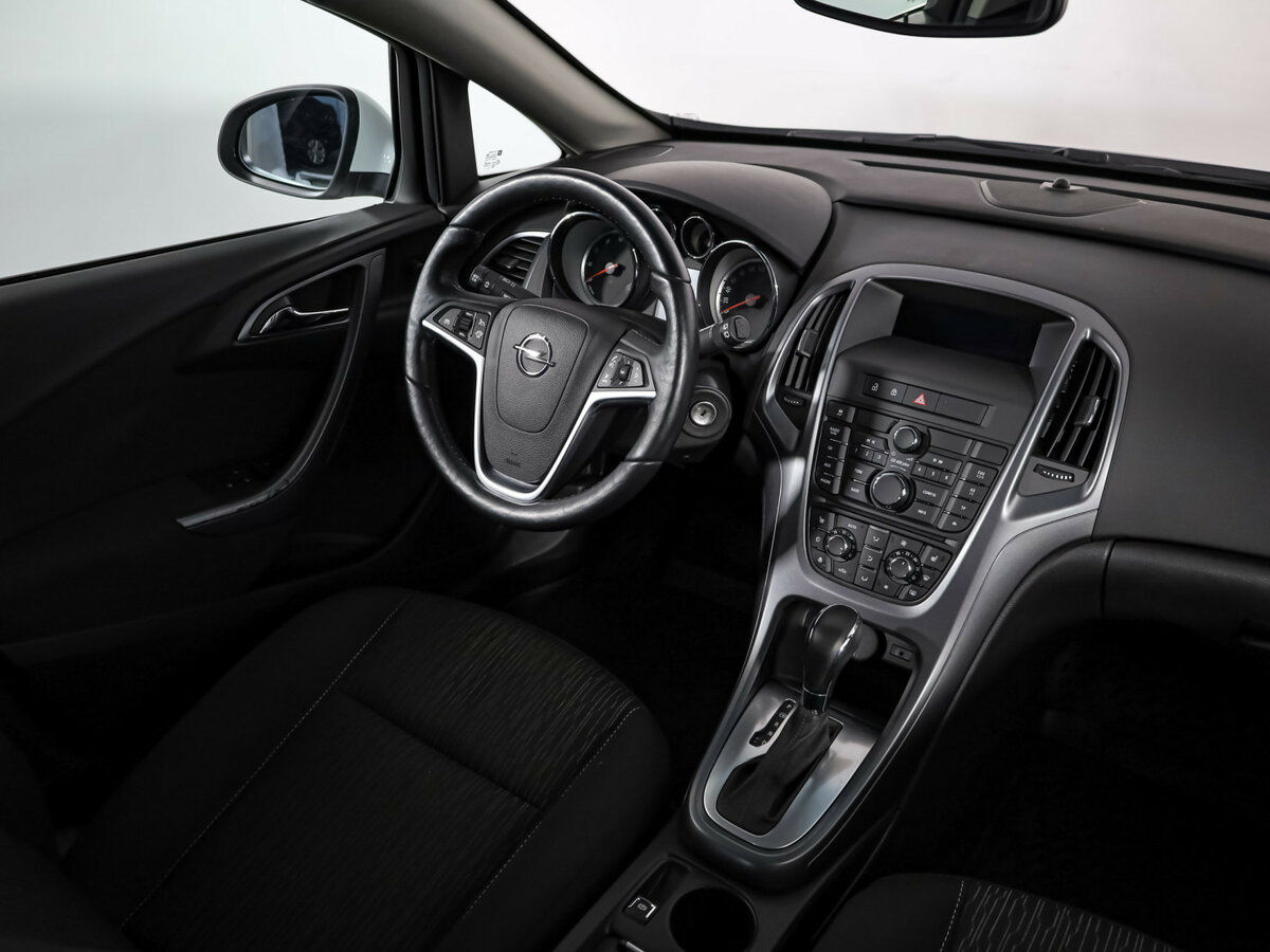 Opel Astra б/у, 2014, Автоматическая. Фото: #6