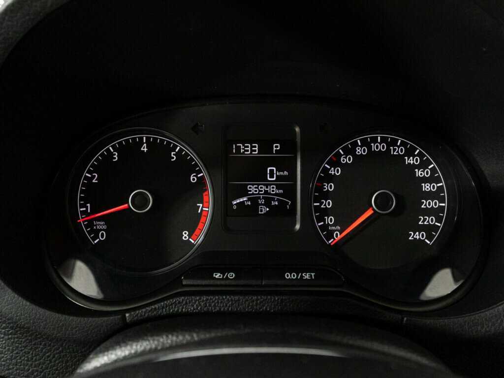 Volkswagen Polo б/у, 2017, Роботизированная. Фото: #11