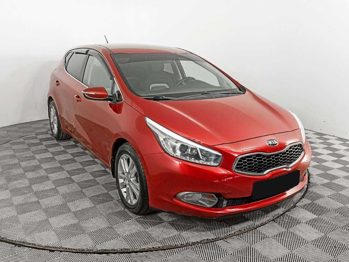 Kia Ceed б/у, 2014, Автоматическая. Фото: #2
