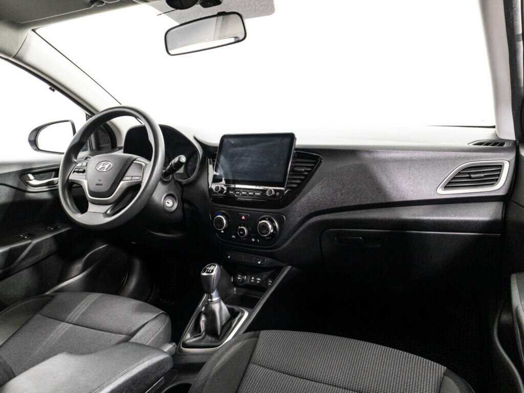 Hyundai Solaris б/у, 2017, Механическая. Фото: #8