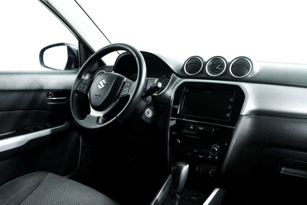 Suzuki Vitara б/у, 2018, Автоматическая. Фото: #8