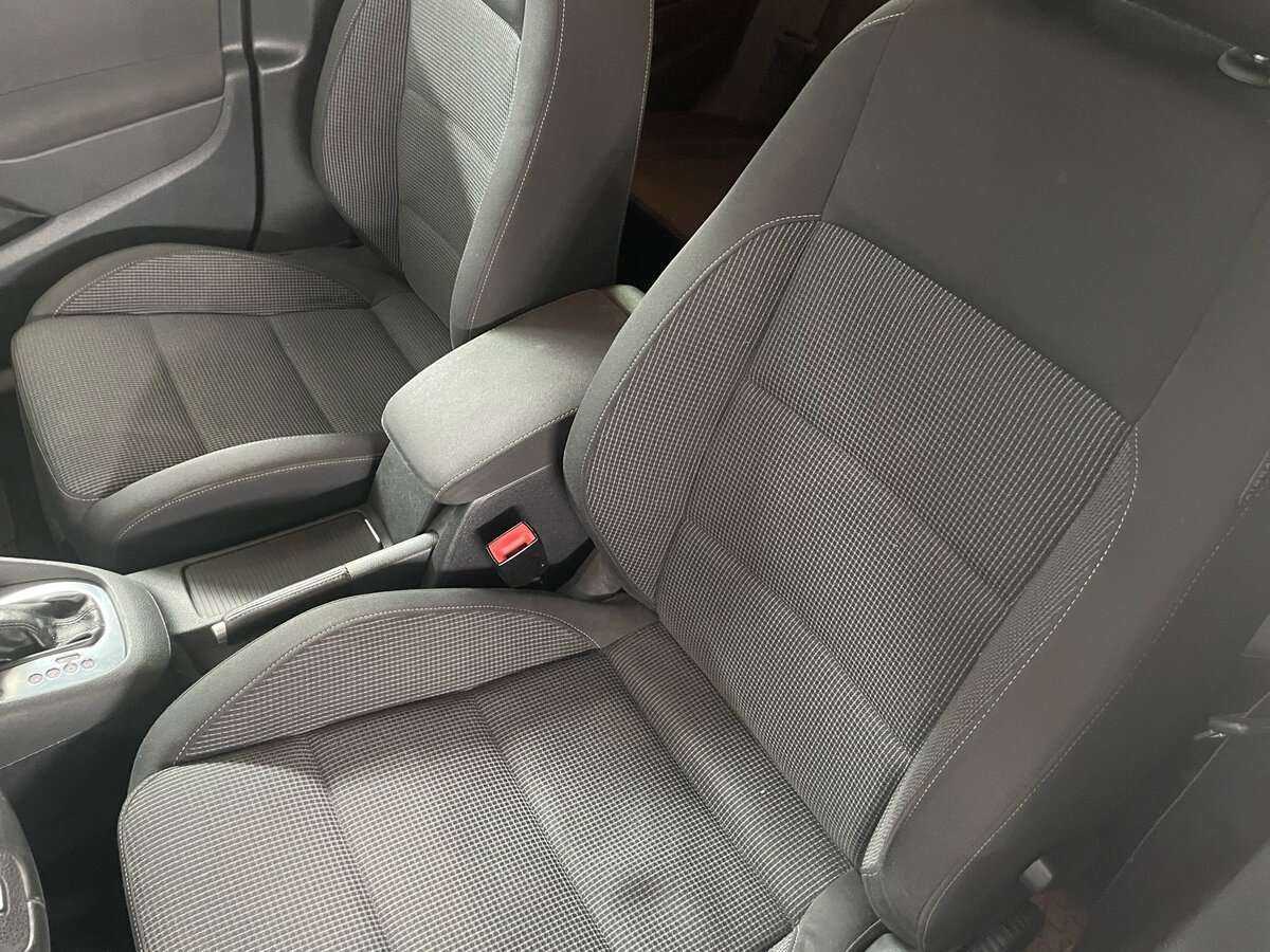 Volkswagen Golf б/у, 2012, Роботизированная. Фото: #15