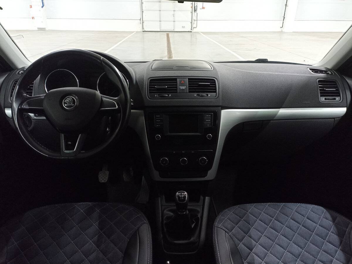 Skoda Yeti б/у, 2015, Механическая. Фото: #13