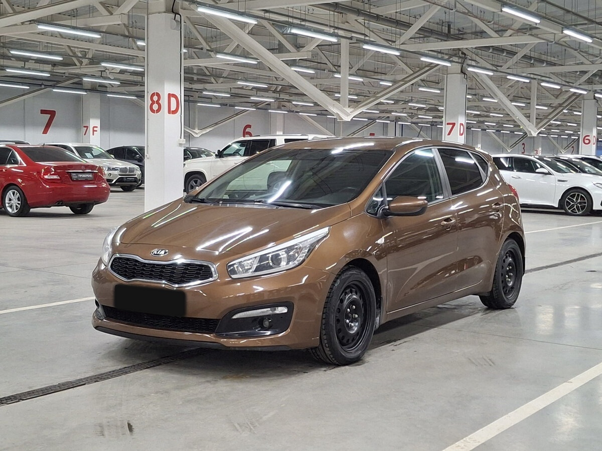 Kia Ceed б/у, 2015, Автоматическая. Фото: #0