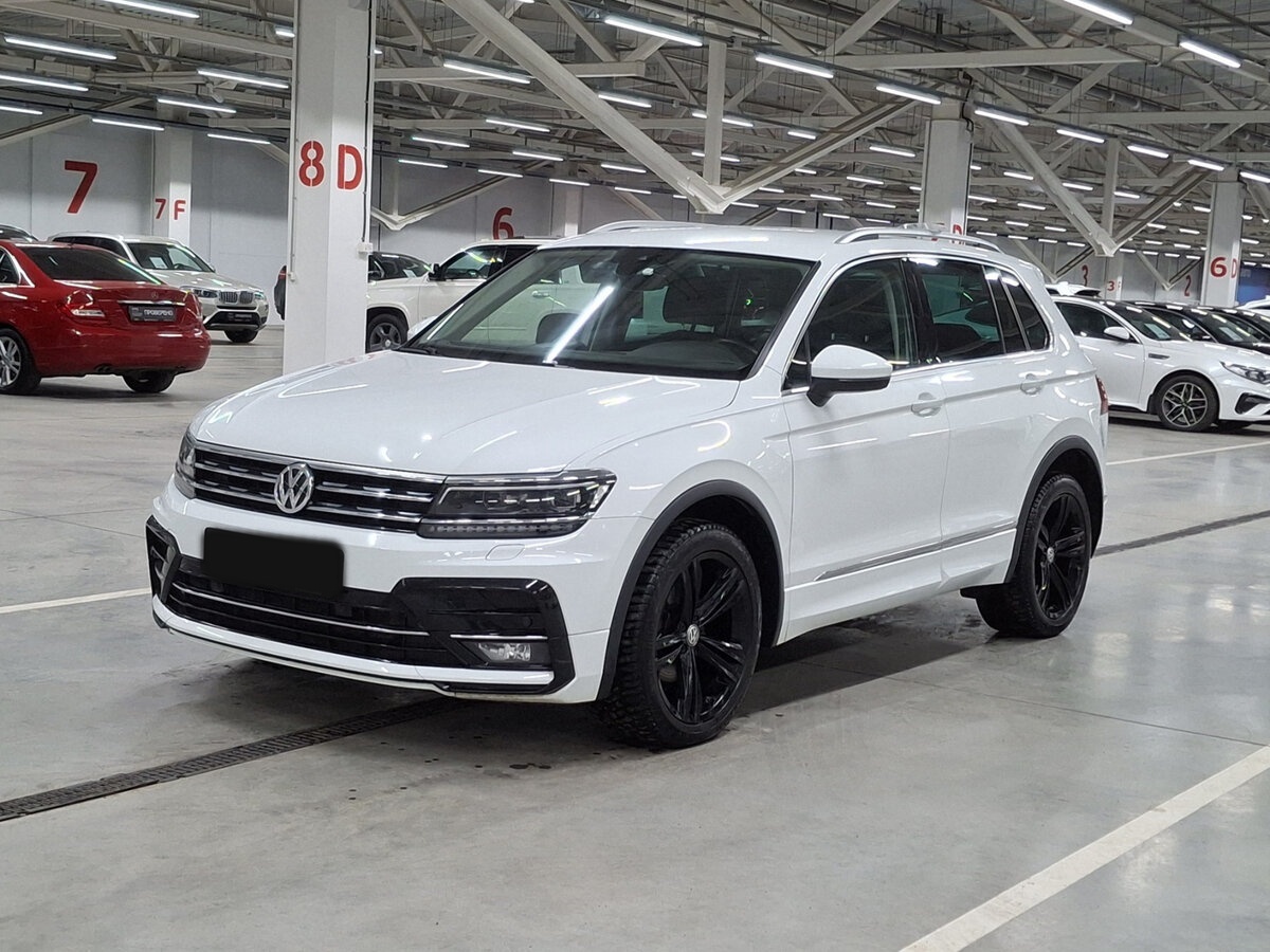 Volkswagen Tiguan б/у, 2020, Роботизированная. Посмотреть фото