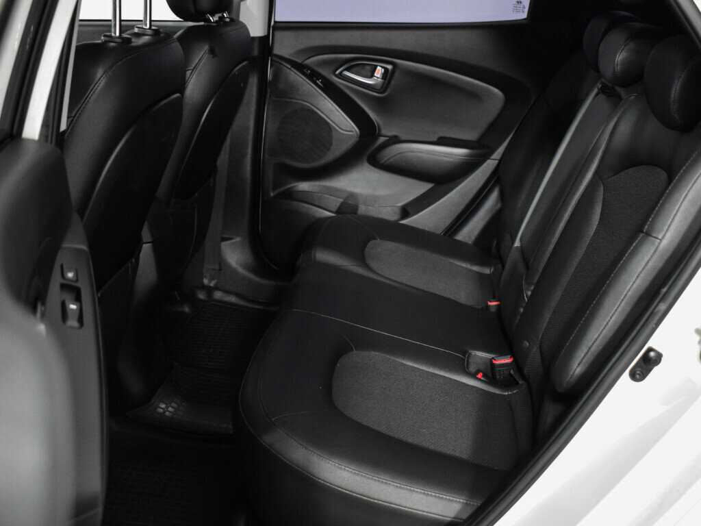 Hyundai ix35 б/у, 2014, Автоматическая. Фото: #9