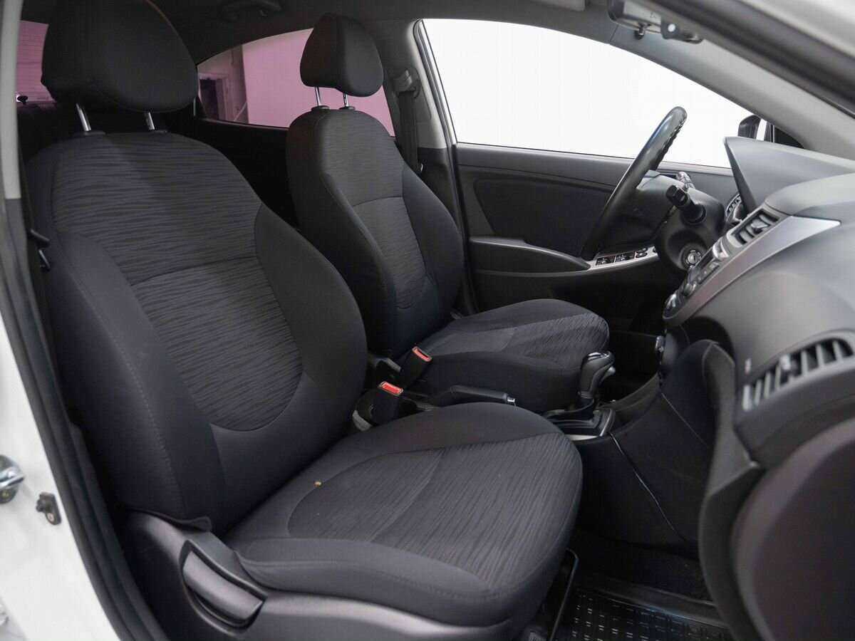 Hyundai Solaris б/у, 2014, Автоматическая. Фото: #12