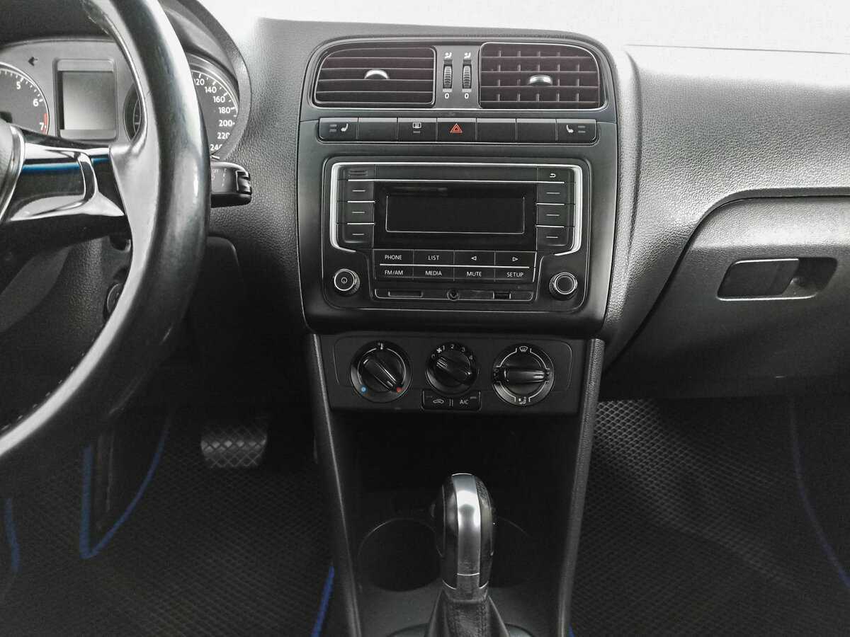 Volkswagen Polo б/у, 2016, Автоматическая. Фото: #14