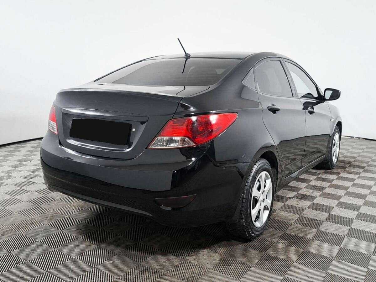 Hyundai Solaris б/у, 2012, Механическая. Фото: #3