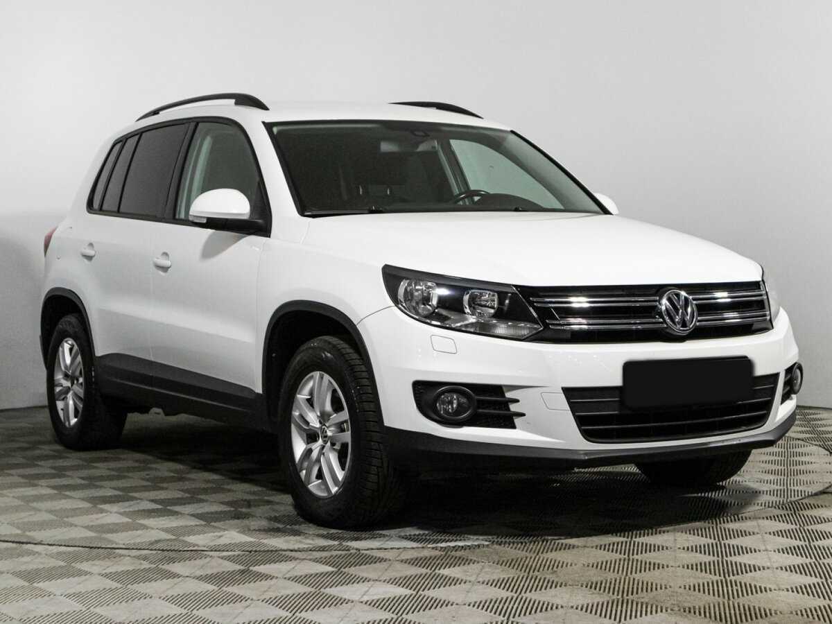 Volkswagen Tiguan б/у, 2015, Автоматическая. Фото: #2