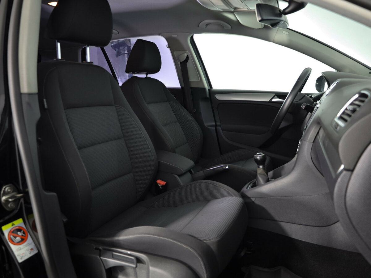 Volkswagen Golf б/у, 2012, Механическая. Фото: #15