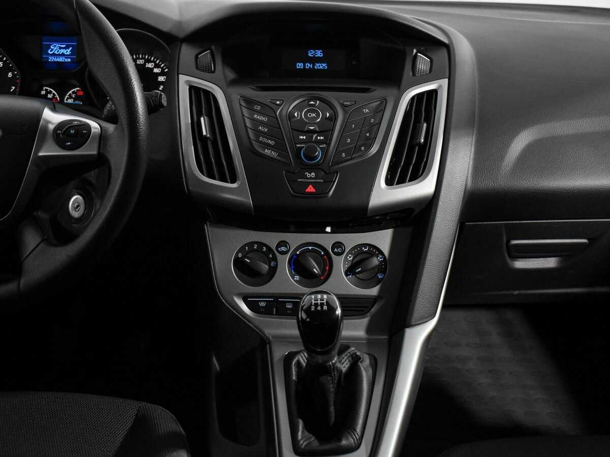 Ford Focus б/у, 2015, Механическая. Фото: #14