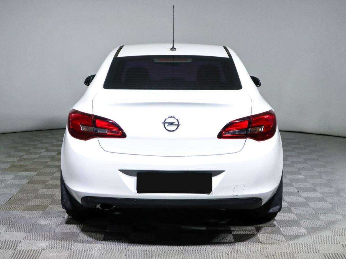Opel Astra б/у, 2014, Автоматическая. Фото: #4