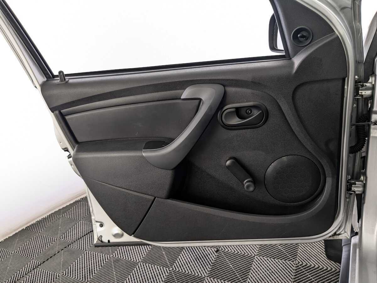 Renault Duster б/у, 2020, Механическая. Фото: #13