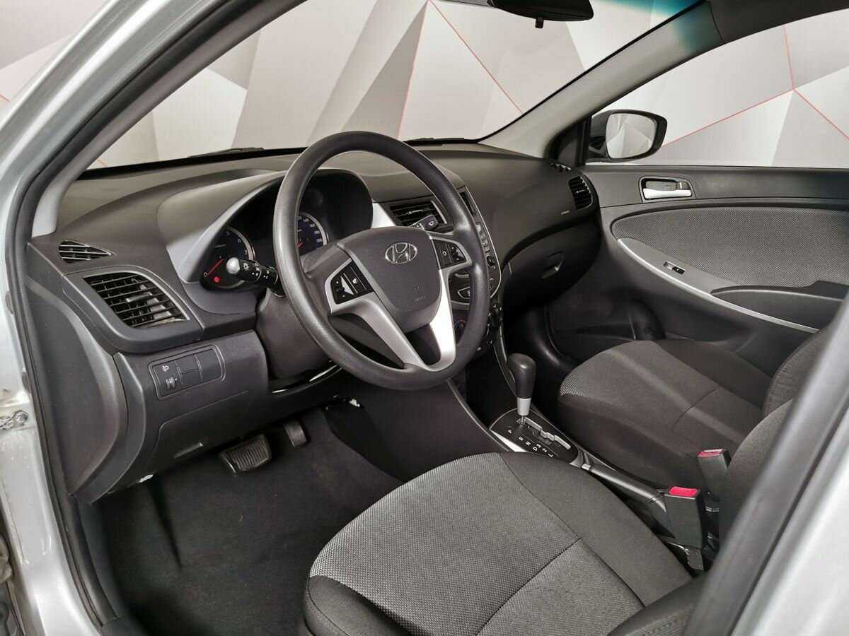 Hyundai Solaris б/у, 2014, Автоматическая. Фото: #14