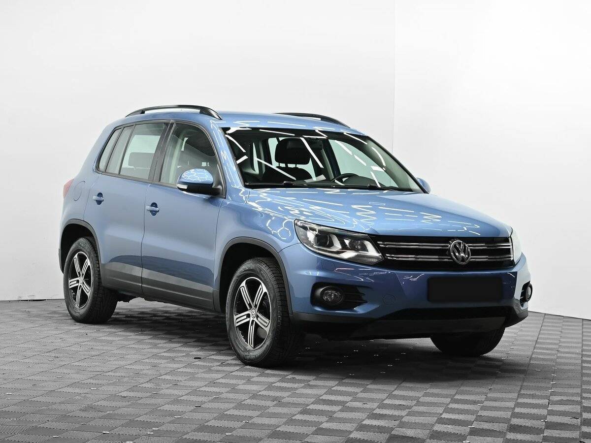 Volkswagen Tiguan б/у, 2012, Автоматическая. Фото: #1