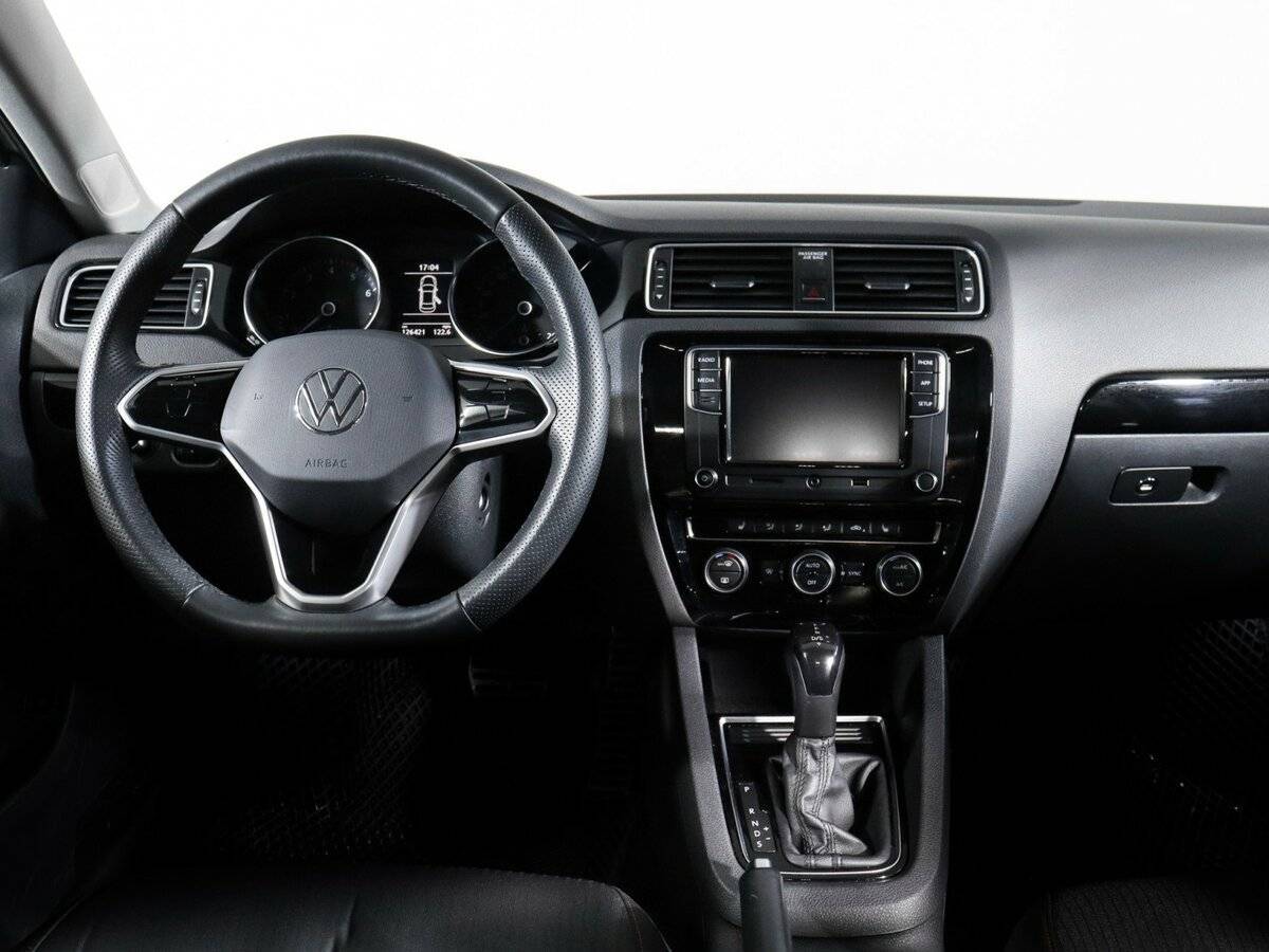 Volkswagen Jetta б/у, 2018, Автоматическая. Фото: #11