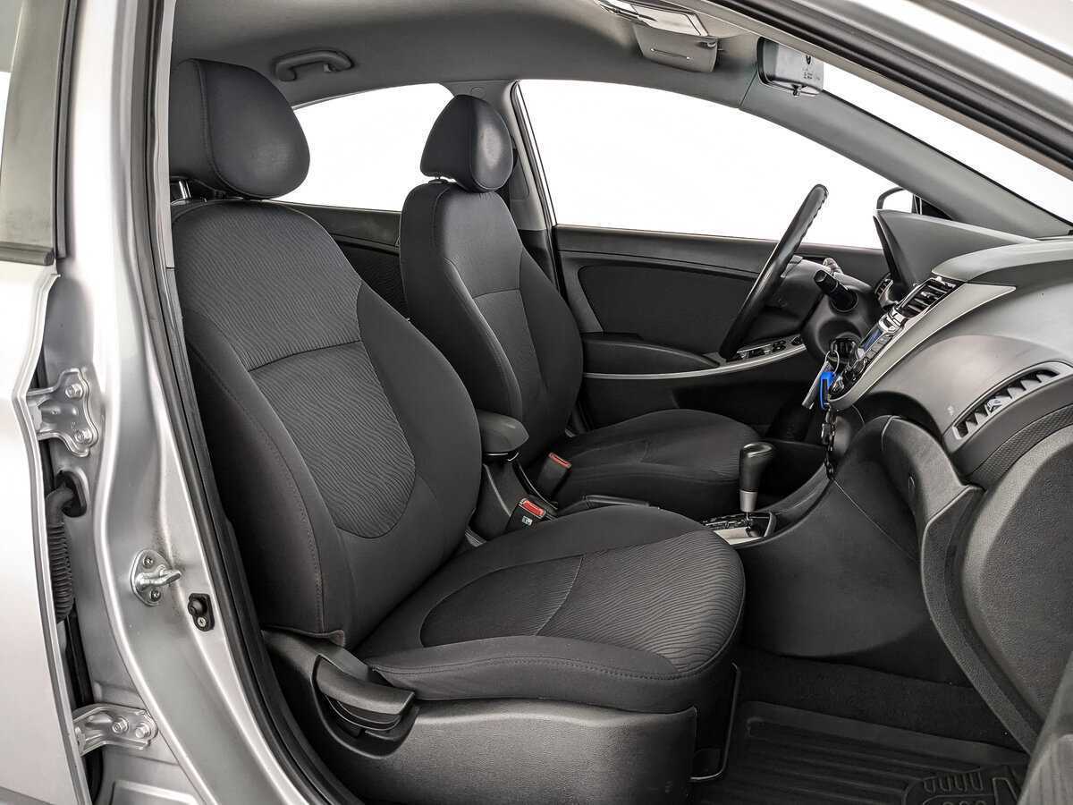 Hyundai Solaris б/у, 2012, Автоматическая. Фото: #19