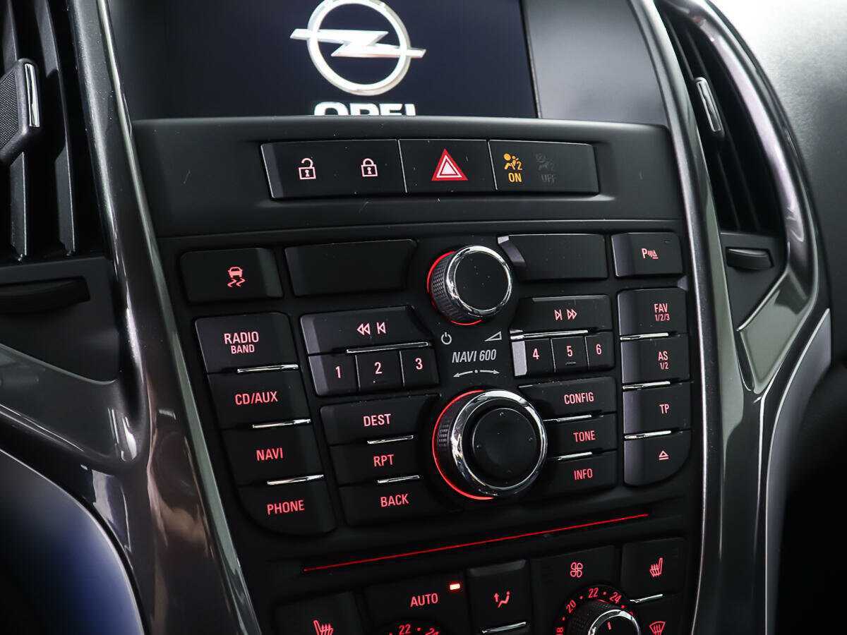 Opel Astra б/у, 2012, Автоматическая. Фото: #17